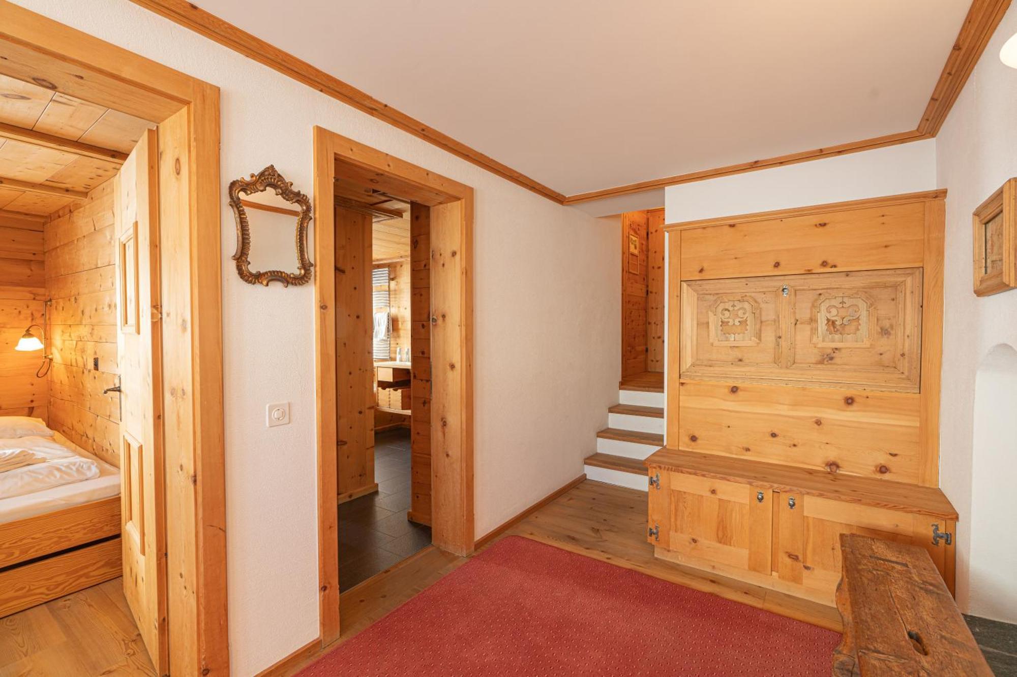 Gasthaus & Hotel Berninahaus Pontresina Room photo
