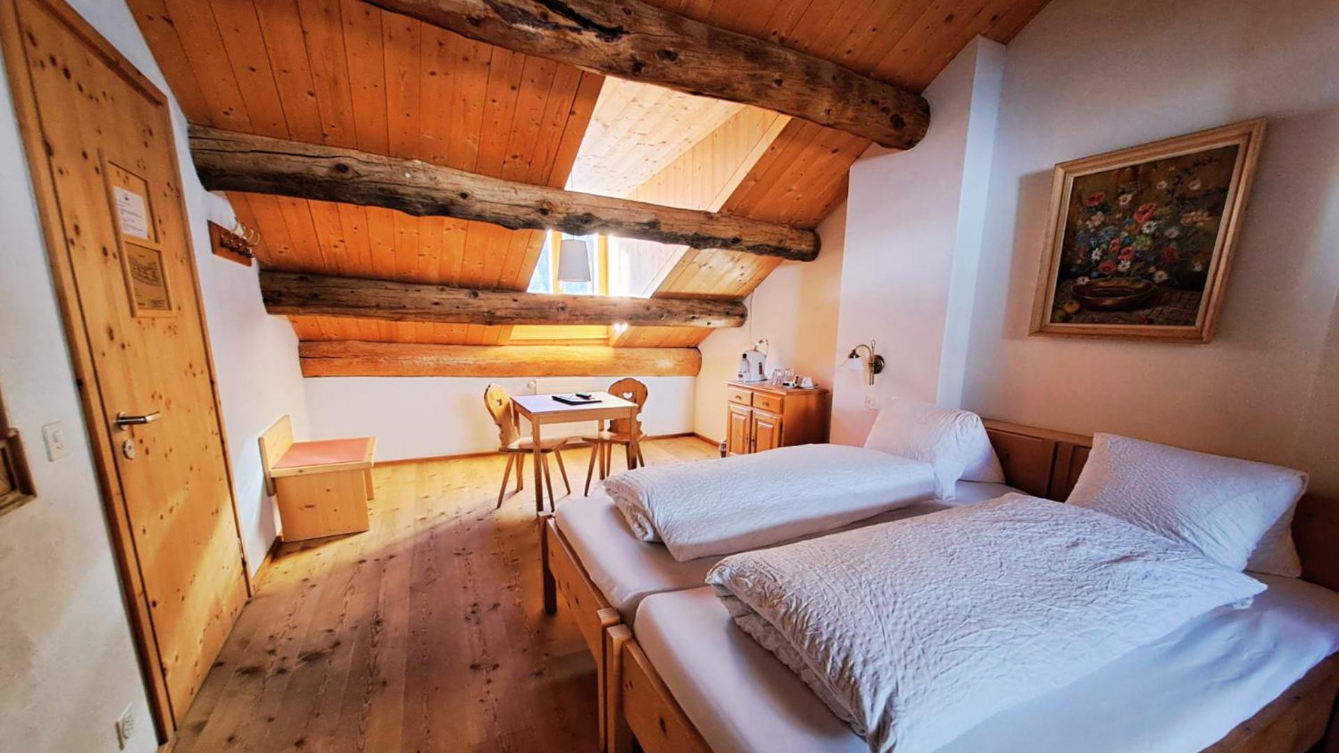 Gasthaus & Hotel Berninahaus Pontresina Room photo